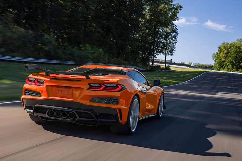 Corvette Z06 Arrives in the UK: Mid-Engined Track Car Targets 911 GT3