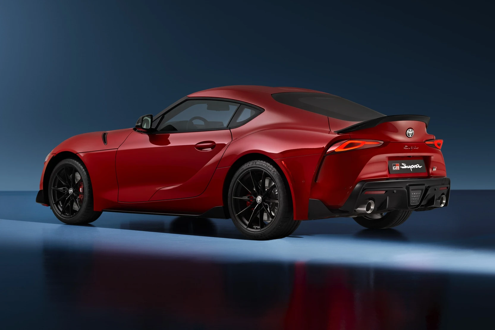 Clickable link to open article vehicle gallery