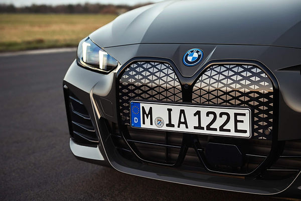 Facelifted BMW i4 eDrive40