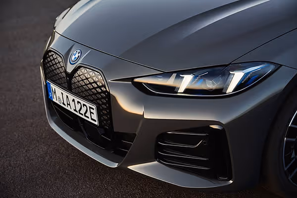 Facelifted BMW i4 eDrive40