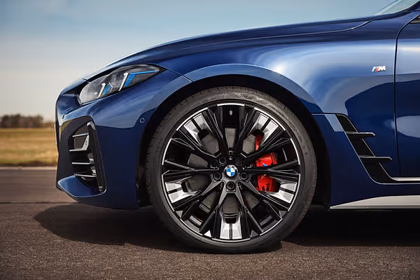 Facelifted BMW 4-series Gran Coupe M440i