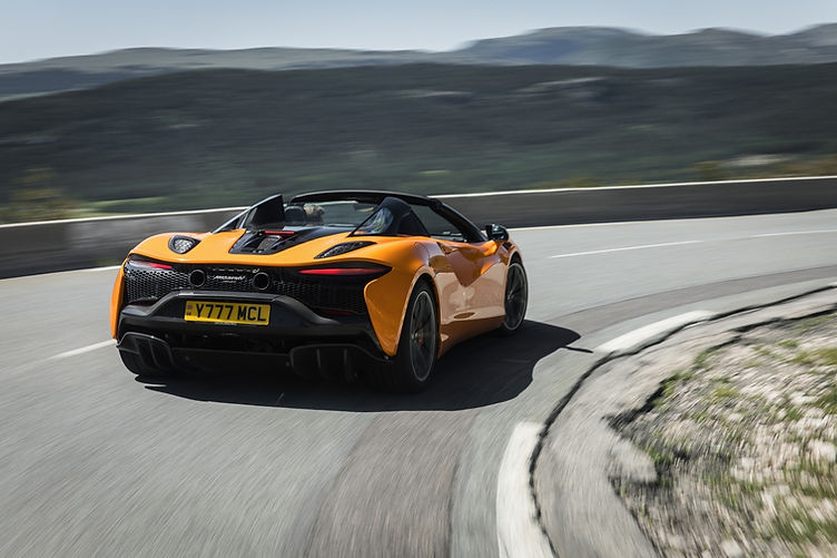 McLaren Artura Spider