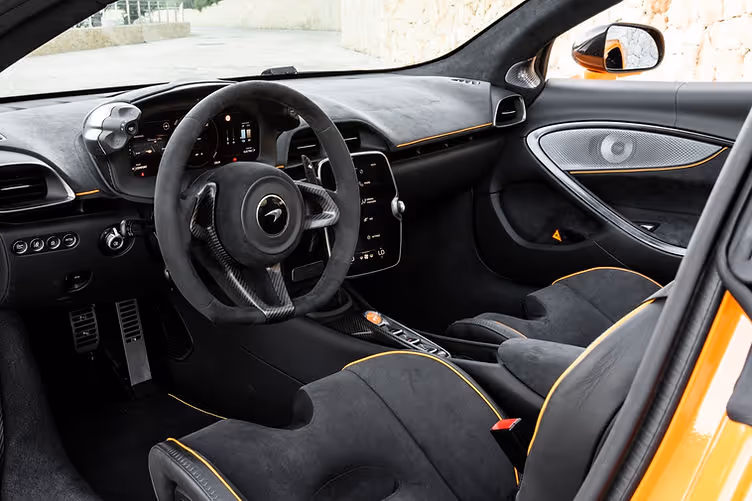 McLaren Artura Spider