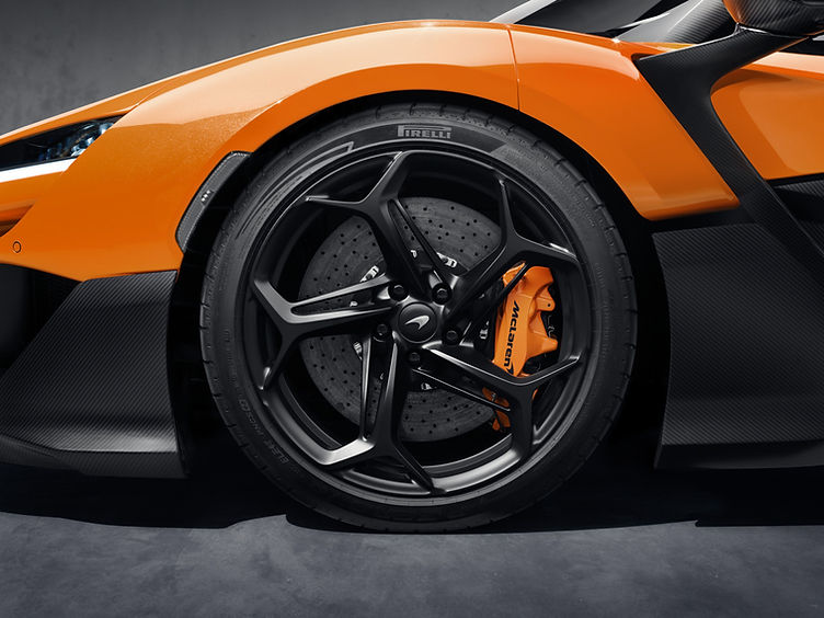 McLaren W1 wheel