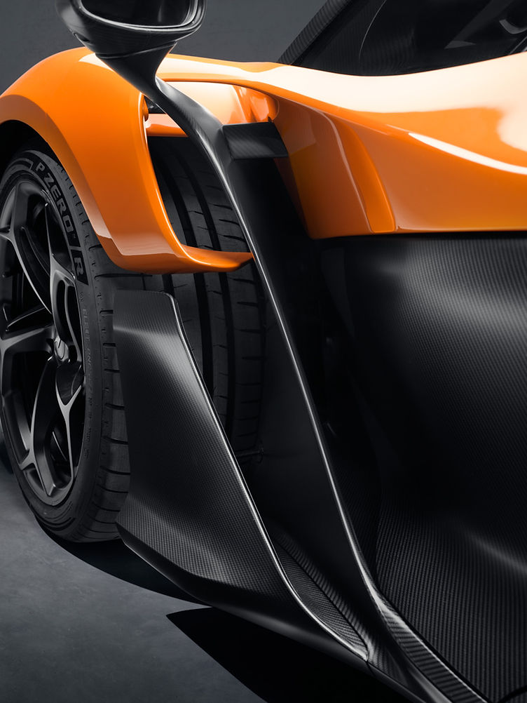 McLaren W1 side aero detail