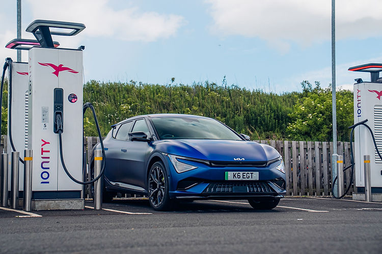 Kia EV6 GT Facelift - charging