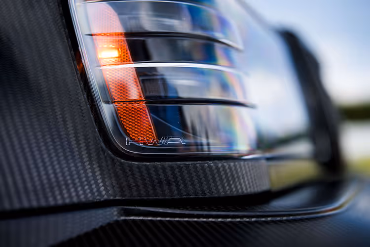 HWA 190 EVO - headlight detail