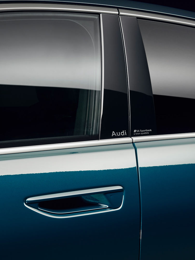 Audi S6 e-tron door pillar detail