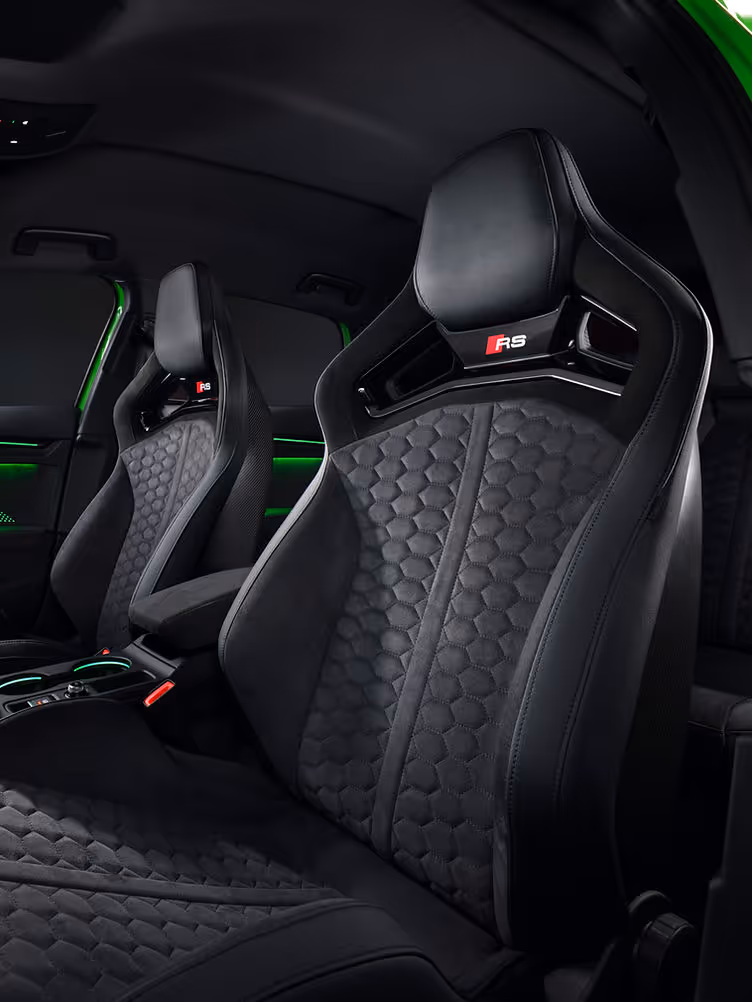 Audi RS3 facelift bucket seats