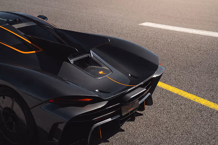 Koenigsegg Jesko fins