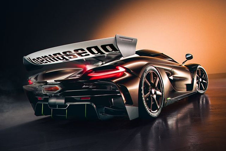 Rear shot of the Koenigsegg Sadair’s Spear highlighting the bi-plane wing and extended bodywork.