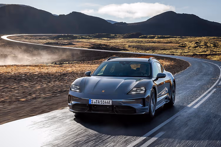 Porsche Taycan GTS Sport Turismo driving front