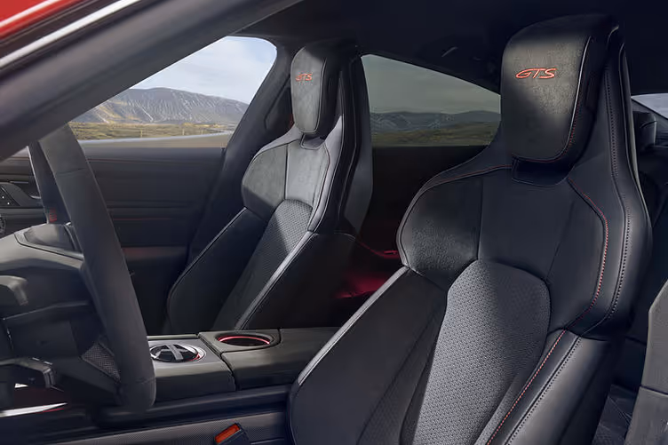 Porsche Taycan GTS seats