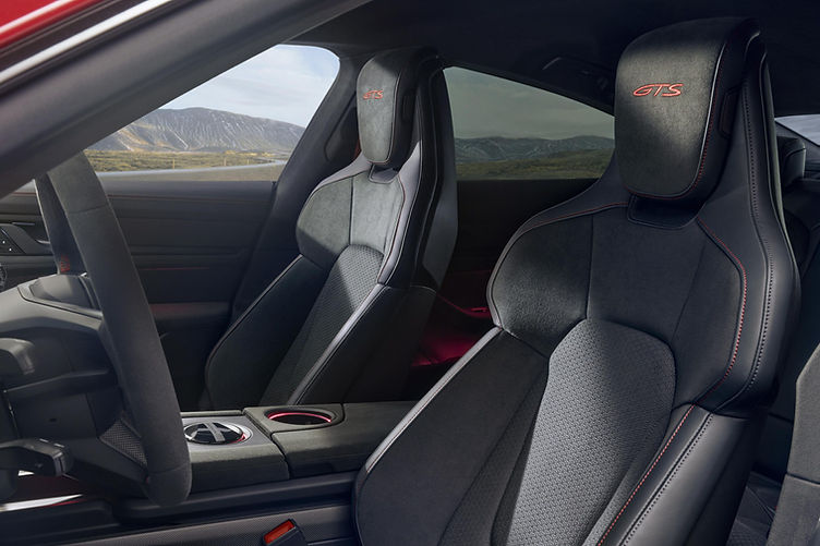 Porsche Taycan GTS seats