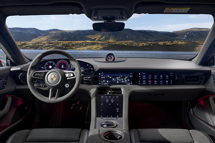 Porsche Taycan GTS cabin