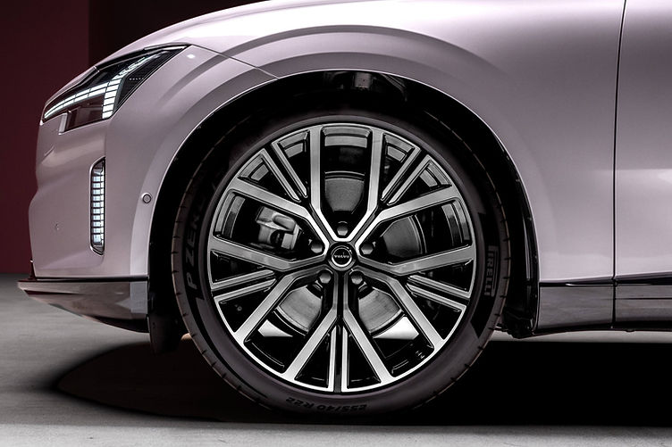 2025 Volvo ES90 Performance wheel detail