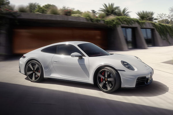 Porsche launches 992.2 Carrera S tracking image front three quarter angle