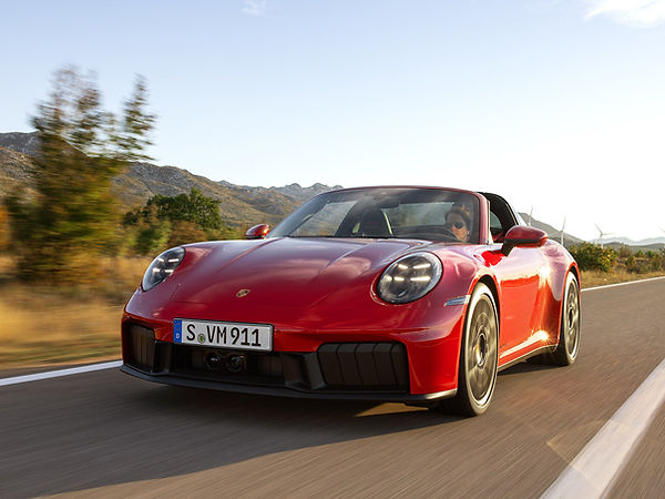 First Look: The New Porsche 911 T-Hybrid