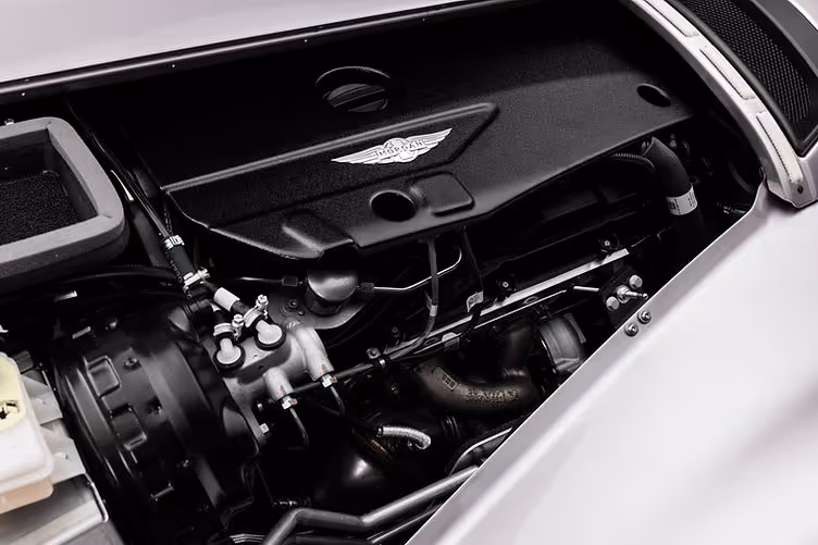 2025 Morgan Supersport - engine