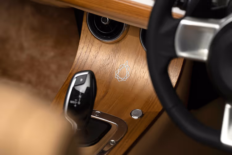 Morgan Plus Six Pinnacle dashboard trim
