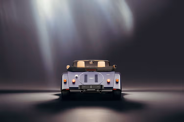 Morgan Plus Six rear