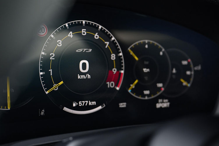 Porsche 992 GT3 rev counter