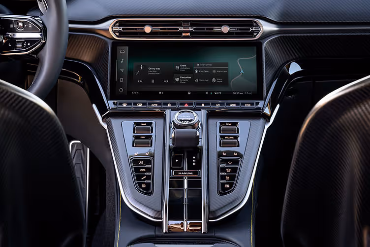new Aston Martin Vantage