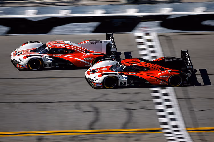 Rolex 24 at Daytona Porsches battle for the overall lead
