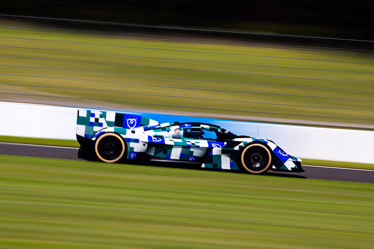 Aston Martin Valkyrie AMR-LMH profile