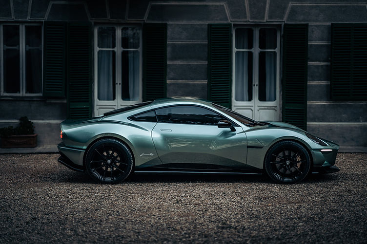 Caterham Project V side