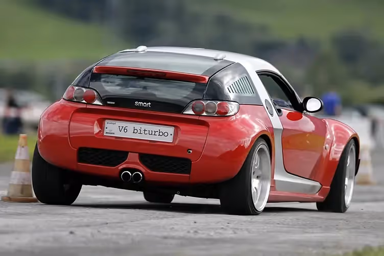 BRABUS V6 smart roadster rear cornering shot