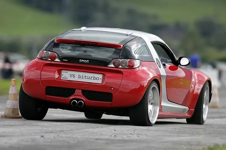 BRABUS V6 smart roadster rear cornering shot