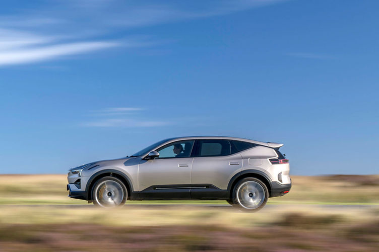 Polestar 3 - Driving