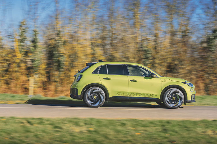 Abarth 600E side tracking shot