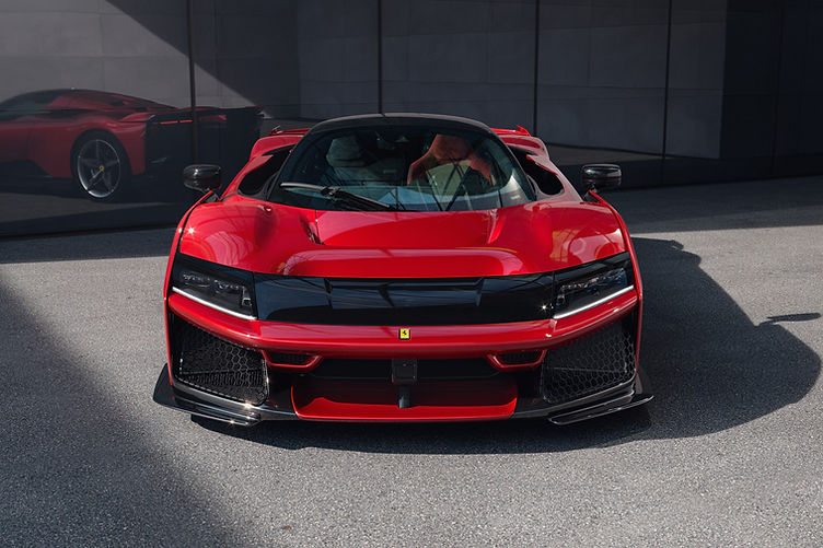 Ferrari F80 front outside