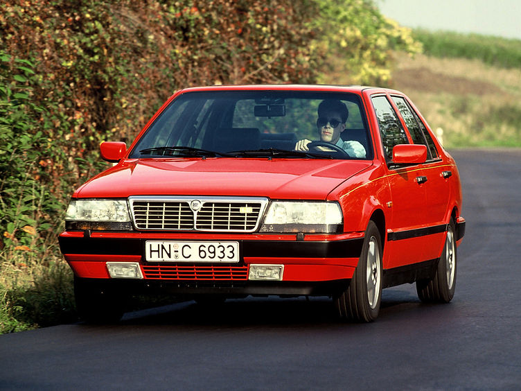 Lancia thema 8.32
