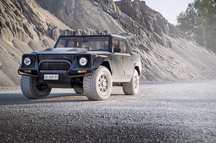 LAMBORGHINI LM002