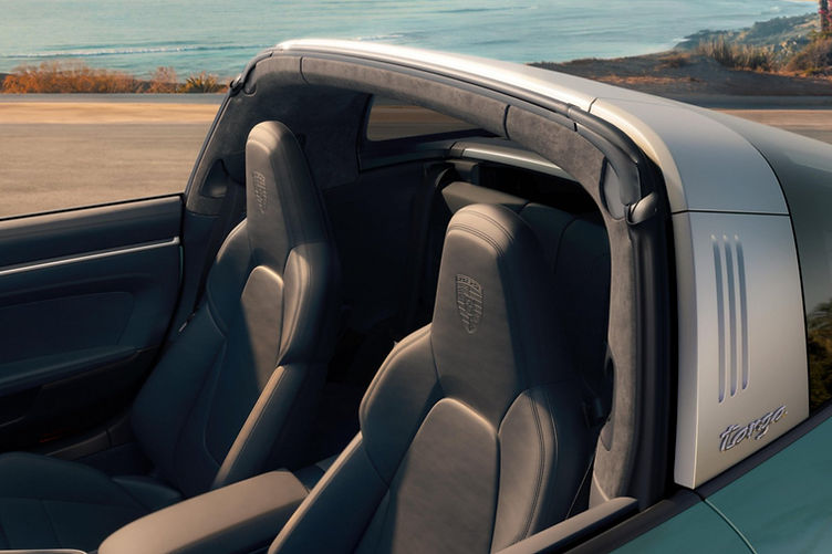 The 992.2 Carrera 4S Launches in Coupe, Cabriolet and Targa Forms