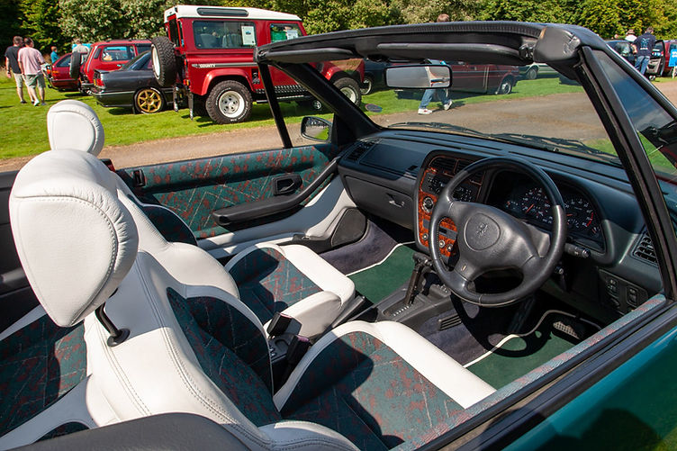 Peugeot 306 Cabriolet Roland Garros interior