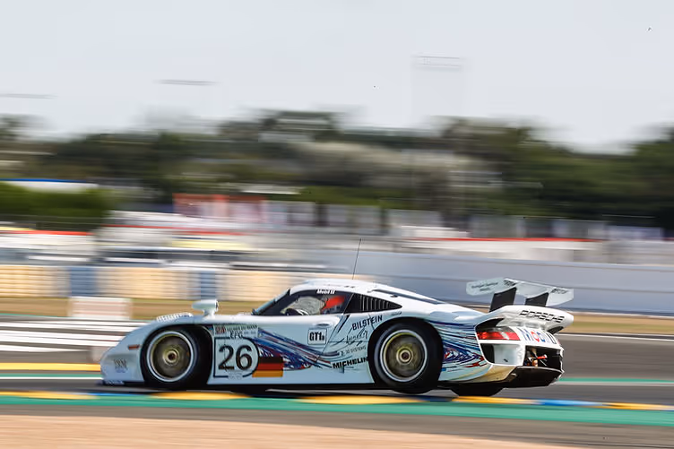 Porsche 911 GT1