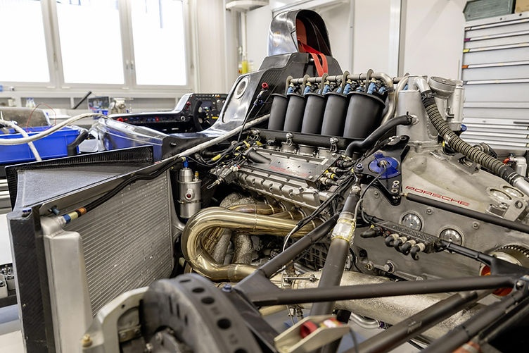 Porsche LMP 2000 engine