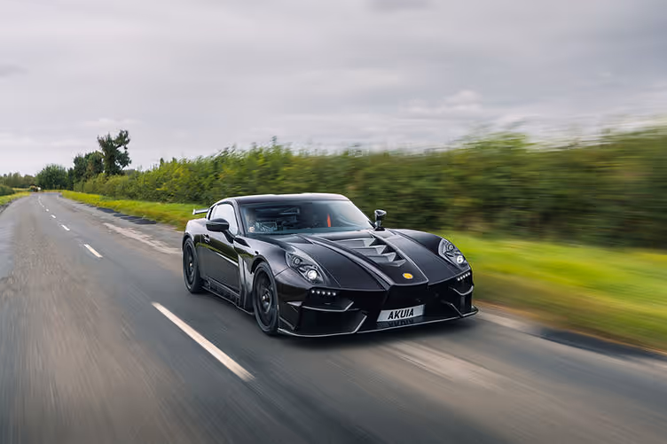 Ginetta Akula road front