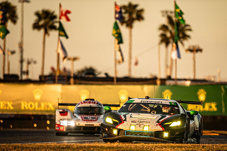 2025 Rolex 24 at Daytona Ferrari 296 GT3, Porsche 963