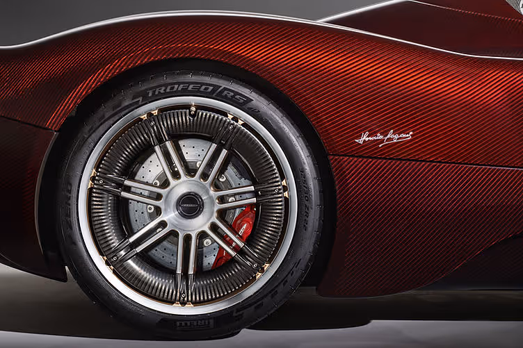 Pagani Utopia Roadster rim