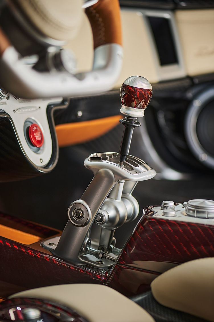 Pagani Utopia Roadster gear selector