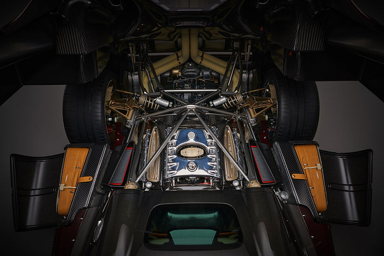 Pagani Utopia Roadster engine and suspension