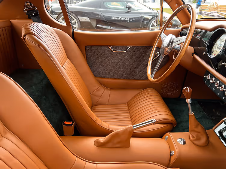 Jaguar XK European GT Roadster Debuts at Salon Privé
