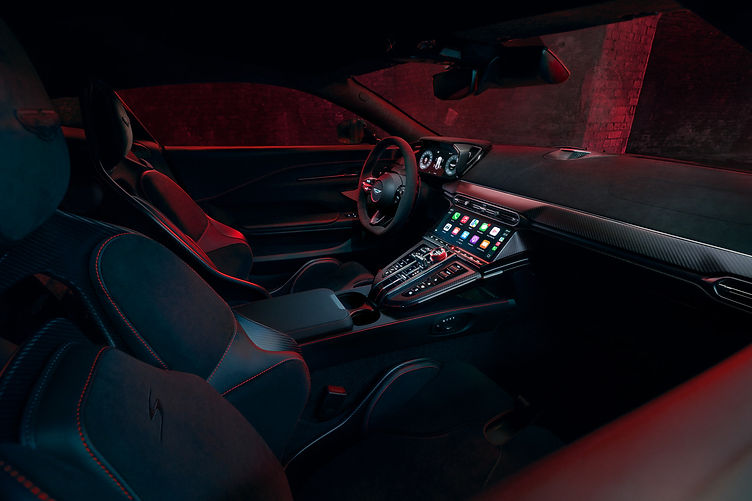 Interior view of the ‘Accelerate’ trim with Haircell leather and Alcantara on the Vantage S.