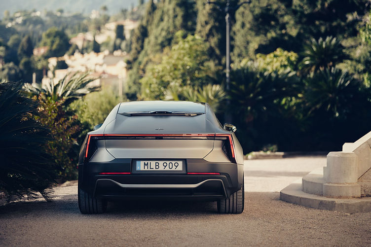2025 Polestar 5 Performance - rear window