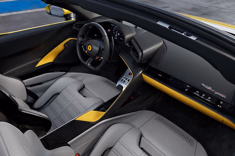Ferrari 849 Testarossa Spider interior